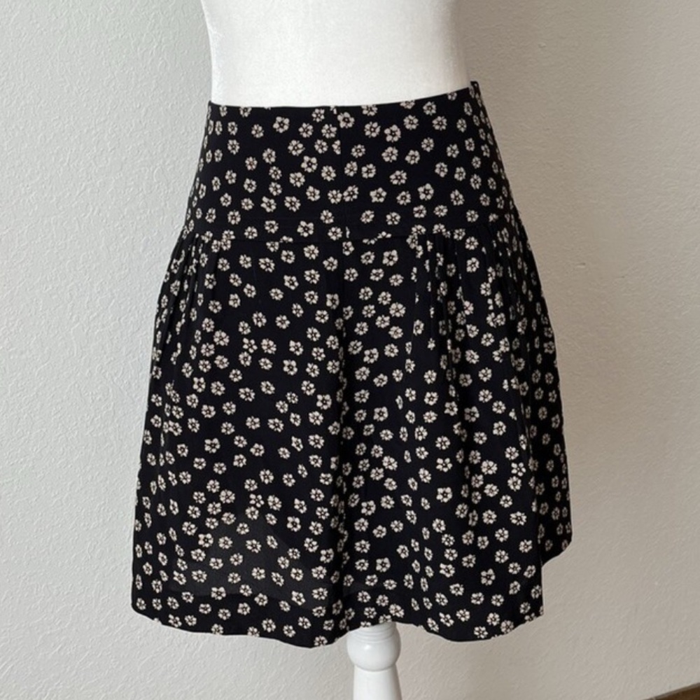 NWOT Madewell Black Silk Skirt w Cream Flowers 
Fully Lined Sz 2